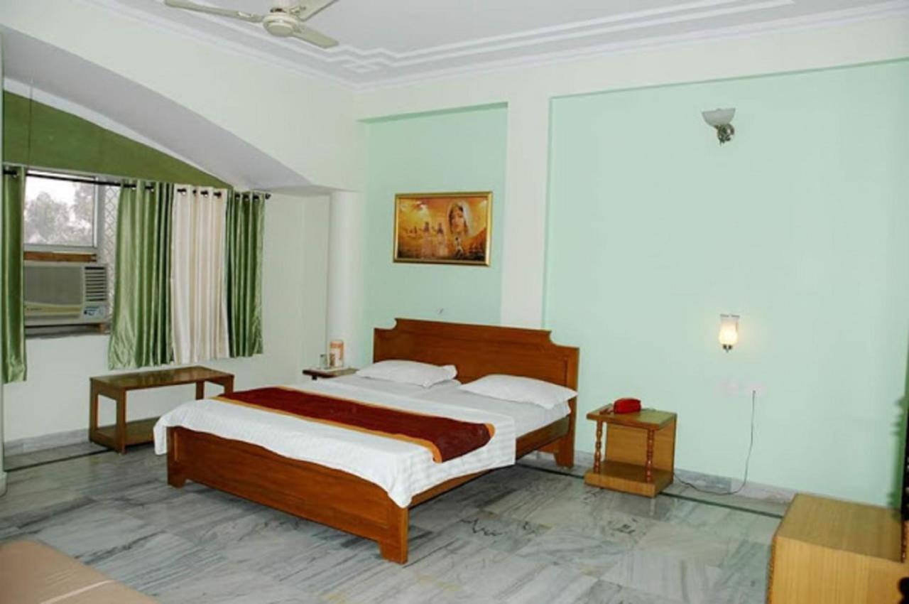 Hotel Madhav Palace Jaipur Exterior photo